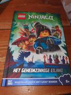 Lego ninjago het geheimzinnige eiland, Boeken, Ophalen of Verzenden, Zo goed als nieuw