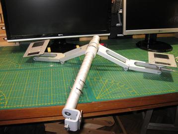 Monitor arm dubbel beschikbaar voor biedingen