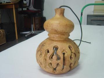 Hanglamp van pottenbakker beschikbaar voor biedingen