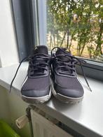 Adidas Tennisschoenen Maat 39 1/3, Sport en Fitness, Tennis, Ophalen of Verzenden