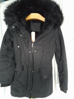 Winterjas gevoerd met bont, Zwart, Ophalen of Verzenden, Onbekend, Maat 36 (S)