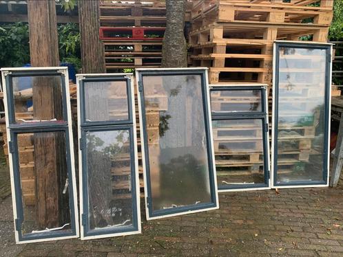 Originele Stalen uitzet ramen met glas, Doe-het-zelf en Verbouw, Glas en Ramen, Gebruikt, Gevelraam of Ruit, 80 tot 120 cm, 80 tot 120 cm