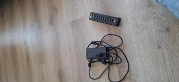 Usb 3.0 hub 7x +2x beschikbaar voor biedingen