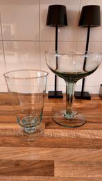 2 mooie glazen vazen /bokalen met groene gloed, Ophalen, Minder dan 50 cm, Groen, Glas