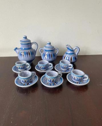 Kinder theeservies uit Mexico beschikbaar voor biedingen