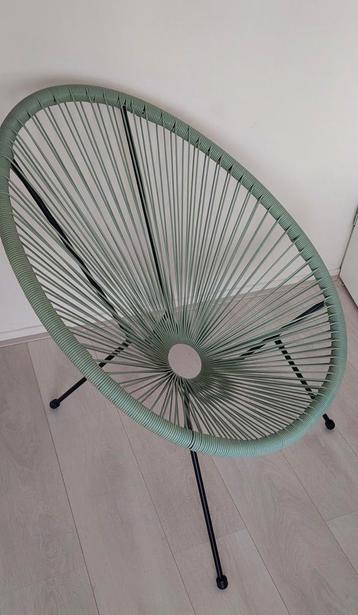 Tuinstoel in retrostijl als nieuw. beschikbaar voor biedingen