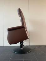 Bruine elektrische sta op stoel prominent frans molenaar, Huis en Inrichting, Fauteuils, Ophalen, Minder dan 75 cm, Zo goed als nieuw