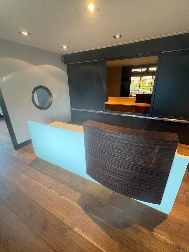Receptie Bureau - Stijlvol en Functioneel, Huis en Inrichting, Bureaus, Zo goed als nieuw, Ophalen