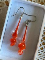 Oorbellen zilver glas oranje, Sieraden, Tassen en Uiterlijk, Oorbellen, Ophalen of Verzenden, Zo goed als nieuw, Oranje, Zilver