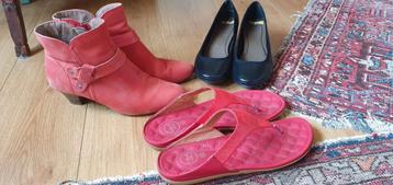 3 paar schoenen beschikbaar voor biedingen