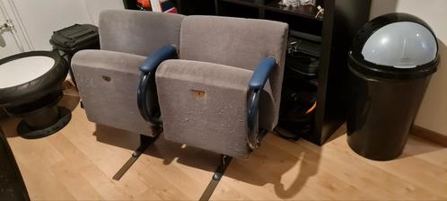 Bioscoopstoelen / 2 zittingen / Stof grijs, Antiek en Kunst, Antiek | Meubels | Stoelen en Banken, Ophalen