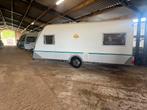 Te koop Eifelland Holiday 500 caravan met stapelbed, Caravans en Kamperen, Caravans, Vast bed, Rondzit, 750 - 1000 kg, 5 tot 6 meter