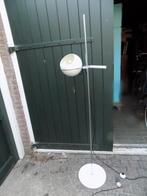Vintage vloerlamp bollamp wit staande lamp retro jaren 70, Huis en Inrichting, Ophalen, Gebruikt, Metaal