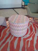 Ronde poef in zigzag stof, Ophalen, Hout