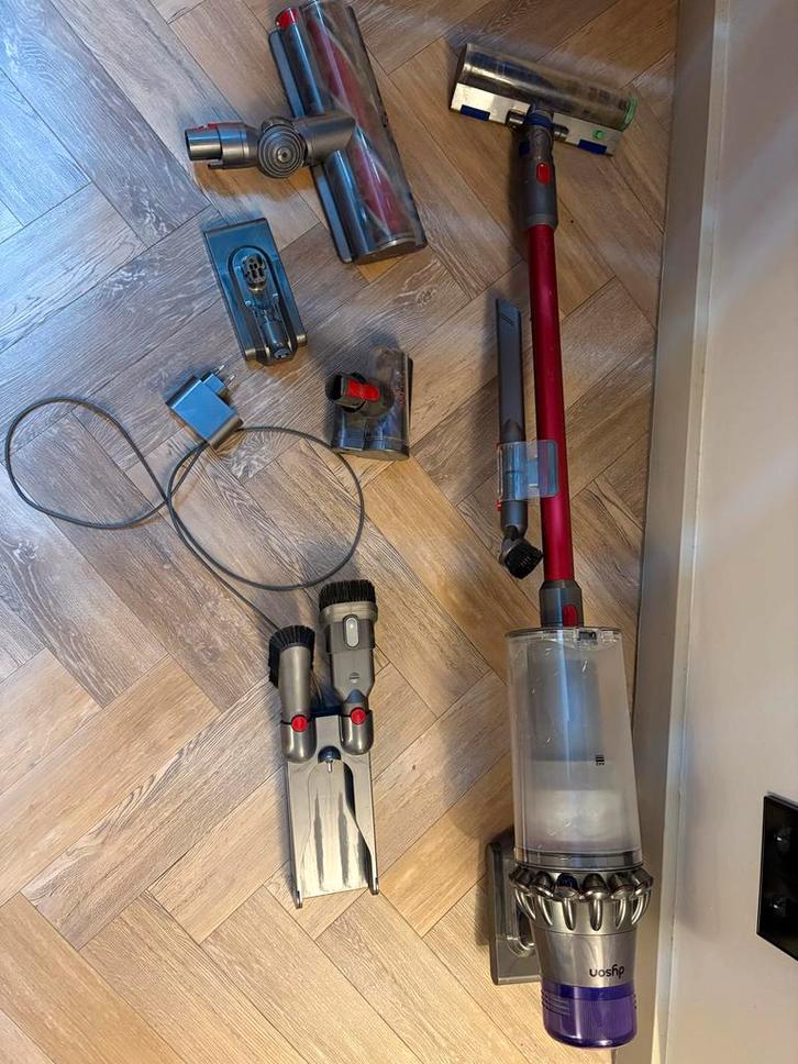 Dyson Outsize Absolute Rood - Steelstofzuiger, Witgoed en Apparatuur, Stofzuigers, Gebruikt, Stofzuiger, 2000 watt of meer, Reservoir