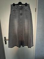 Toxik Lange Grijze Spijkerrok met Split, Toxik 3, Maat 42/44 (L), Ophalen of Verzenden, Zo goed als nieuw
