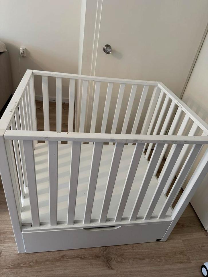 Free baby box, Kinderen en Baby's, Boxen, Gebruikt, Vierkant, Lade, Ophalen