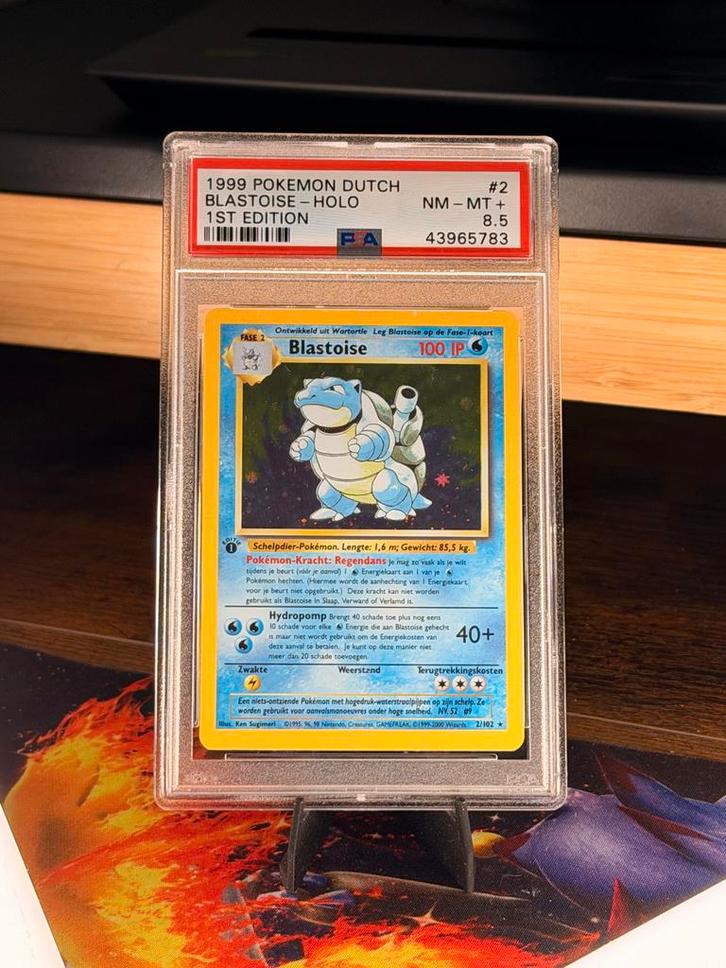 Blastoise 1st ed. Base Set PSA 8.5 Nederlands, Hobby en Vrije tijd, Verzamelkaartspellen | Pokémon, Zo goed als nieuw, Losse kaart