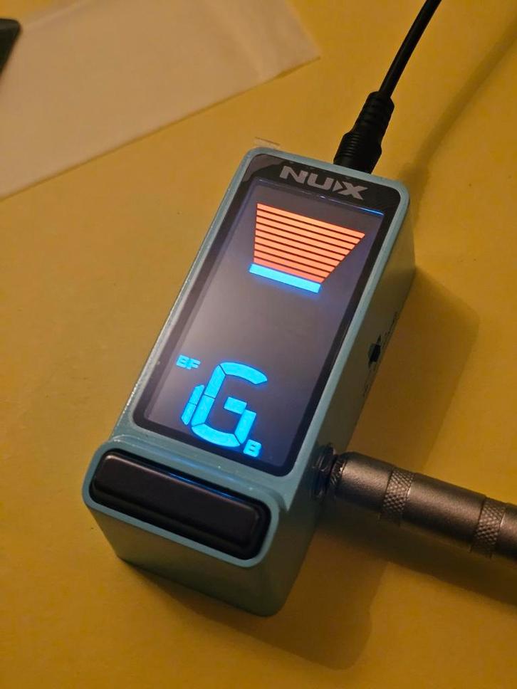 NUX NTU-3 MKII Flow Tune Blue stage tuner, Muziek en Instrumenten, Effecten, Zo goed als nieuw, Ophalen of Verzenden