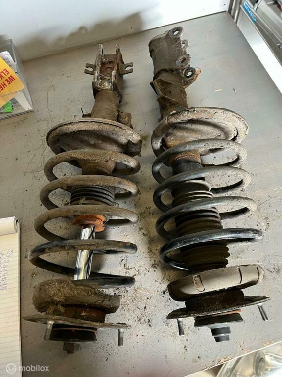 Veerpoot rechtsvoor Volvo S80 I ('98-'06) 824903553323, Gebruikt, Ophalen of Verzenden, Volvo, Volvo