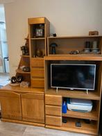 TV meubel met veel ruimte. T.E.A.B., Ophalen, Gebruikt, Eikenhout, 150 tot 200 cm