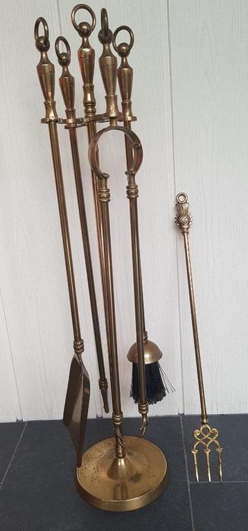 Vintage messing haardset decoratief en functioneel beschikbaar voor biedingen