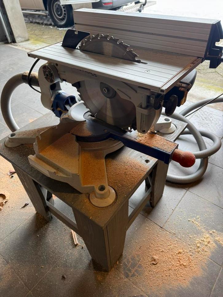 Metabo afkorter en zaagtafel, Doe-het-zelf en Verbouw, Gereedschap | Zaagmachines, Zo goed als nieuw, Cirkelzaag, 1200 watt of meer