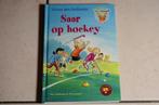 Ministicks Omnibus Saar op hockey V den Hollander AVI M4 , Boeken, Ophalen of Verzenden, Zo goed als nieuw, Fictie algemeen