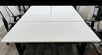 Hoogwaardig bureau 180x80cm, poten in hoogte verstelbaar.