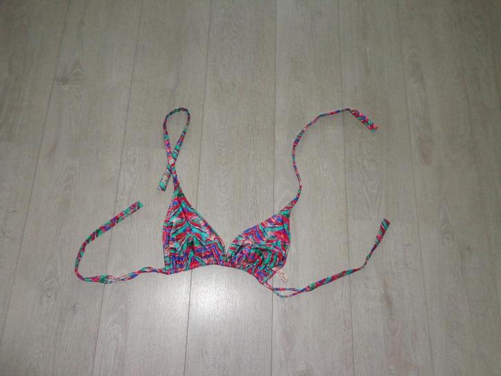 diverse bikinitops van Luli Fama en Calvin Klein, D cup, Kleding | Dames, Badmode en Zwemkleding, Zo goed als nieuw, Bikini, Overige kleuren