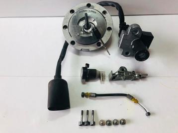 Diverse onderdelen honda cb500 pc32e beschikbaar voor biedingen