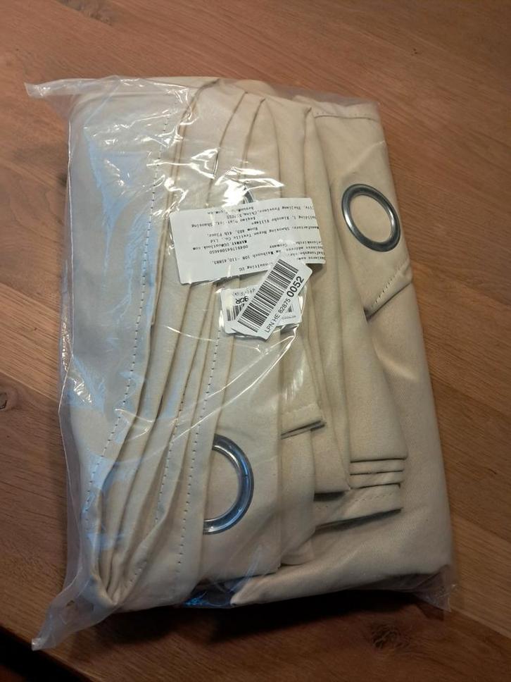 Nieuwe Roomwitte Gordijnen 2x 140x260 cm, Huis en Inrichting, Stoffering | Gordijnen en Lamellen, Nieuw, 200 cm of meer, 100 tot 150 cm