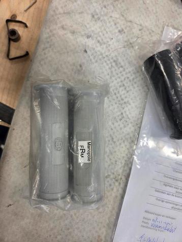 Oldtimer brommer nieuwe handvaten... beschikbaar voor biedingen