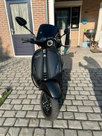 Vespa sprint notte 80cc, Fietsen en Brommers, Ophalen, Maximaal 45 km/u, Vespa S, Zo goed als nieuw