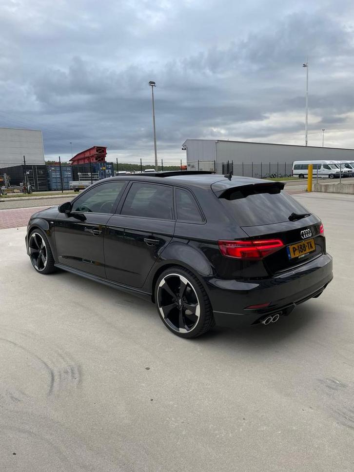 Audi A3 2.0 TDI 150pk S Tronic 2018 Zwart, Auto's, Audi, Bedrijf, A3, Diesel, Hatchback, Automaat, Geïmporteerd, Zwart, Voorwielaandrijving