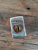 Zippo Dragon Eye Emblem, Ophalen of Verzenden, Zo goed als nieuw, Aansteker