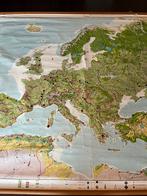 Geografische schoolplaat Europa linnen vintage, Ophalen of Verzenden, Aardrijkskunde