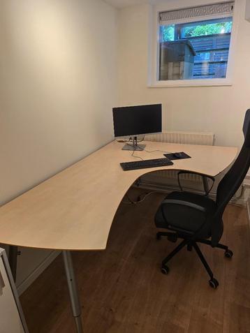 Hoek bureau 2m bij 1,4m