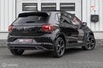 Volkswagen Polo 1.0 TSI 116PK DSG 3X R-LINE VIRTUAL PANO VOL, Gebruikt, 1095 kg, 116 pk, Zwart