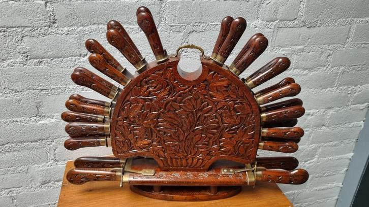 Ludieke 14 persoons steakbestekset, Antiek en Kunst, Curiosa en Brocante, Ophalen of Verzenden