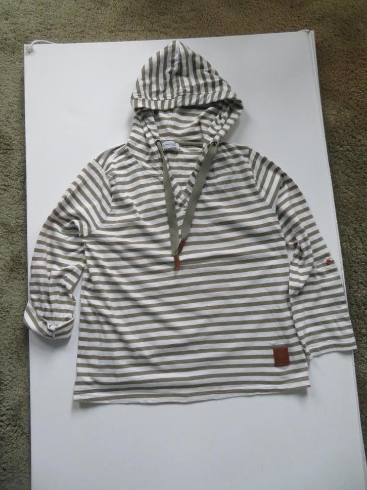 Hoody T shirt met 3/4 mouw en capuchon Maat 42 Hoodie, Kleding | Dames, T-shirts, Zo goed als nieuw, Maat 42/44 (L), Lange mouw
