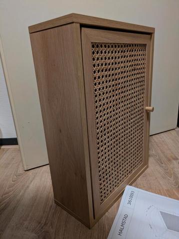 Nieuwe Jysk Halmstad Wandkast kastje rotan webbing  beschikbaar voor biedingen