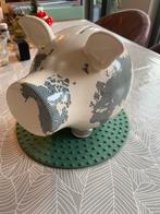 Groot spaarvarken van OINK S&P - met wereldkaart motief, Verzamelen, Spaarpotten, Ophalen, Zo goed als nieuw, Steen, Aardewerk of Keramiek