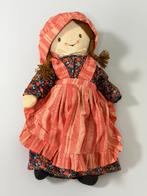 Vintage lappenpop 50cm 1970 Holly Hobbie stijl lappen-pop, Verzamelen, Poppen, Gebruikt, Ophalen of Verzenden, H, H