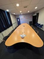 Unieke vergadertafel met 11 stoelen, Ophalen, Gebruikt