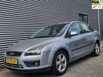 Ford Focus 1.6-16V Futura 08-2006 Grijs Metallic, Gebruikt, 4 cilinders, 635 kg, Origineel Nederlands