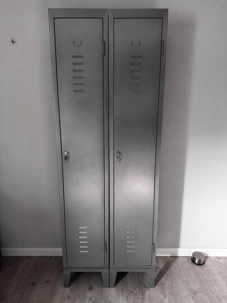 2 Grijze Lockerkasten, Huis en Inrichting, Kasten | Kledingkasten, Gebruikt, 150 tot 200 cm, Minder dan 50 cm, 25 tot 50 cm, Met deur(en)