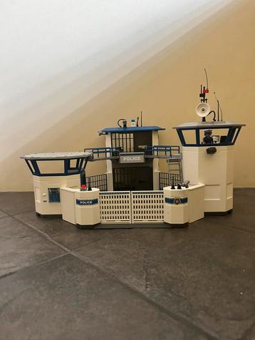 Playmobil politiebureau 6919 beschikbaar voor biedingen