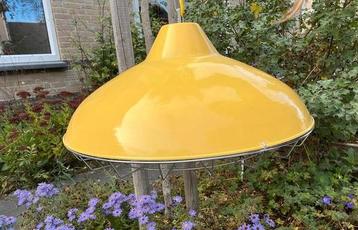 Hanglamp Geel | Strijp R beschikbaar voor biedingen