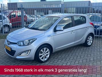 Hyundai I20 1.2i i-Deal 5 deurs 86PK! NL AUTO NAP! Airco l L beschikbaar voor biedingen
